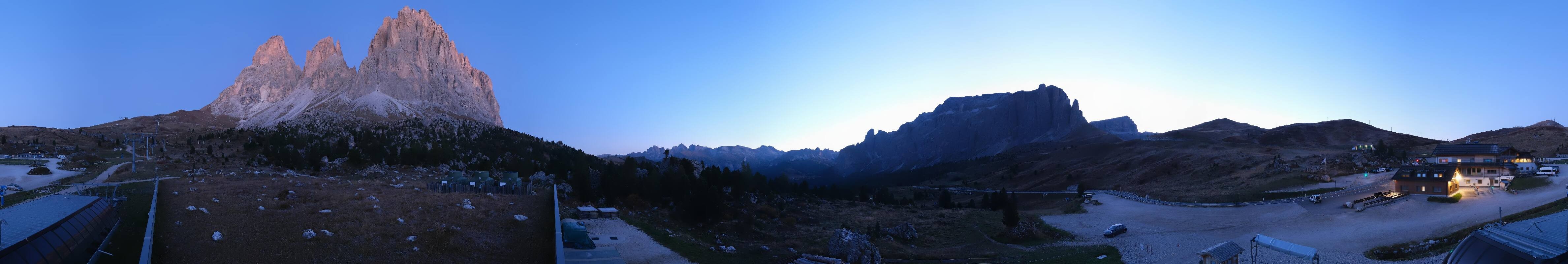 Archived image Webcam Sasso Levante chairlift, valley station