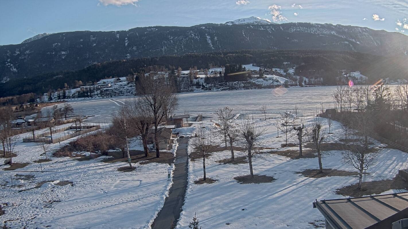 Archived image Webcam Schluga bathing beach and camping site