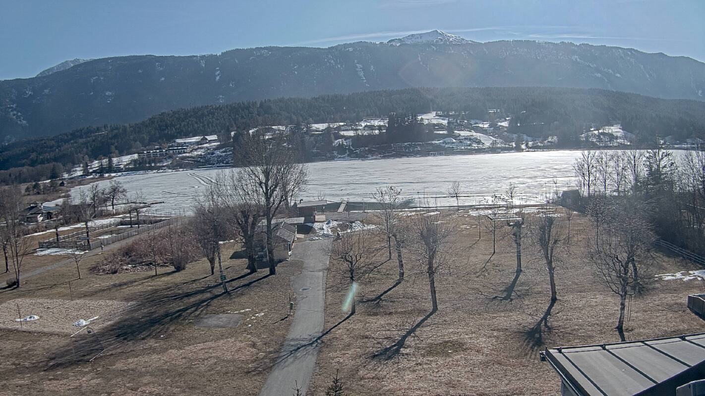 Archived image Webcam Schluga bathing beach and camping site