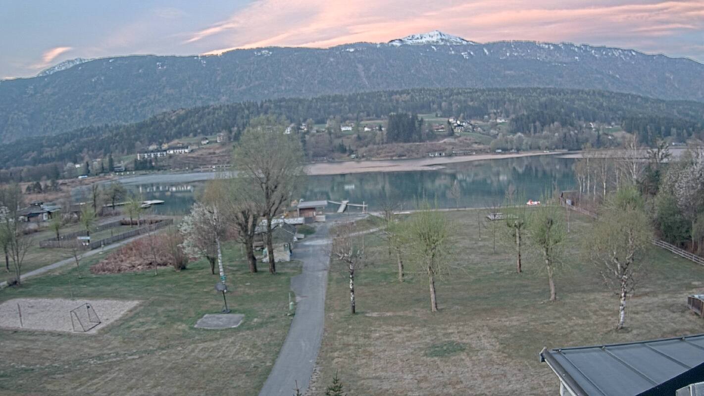 Archiv Foto Webcam Schluga: Campingplatz und Strandbad