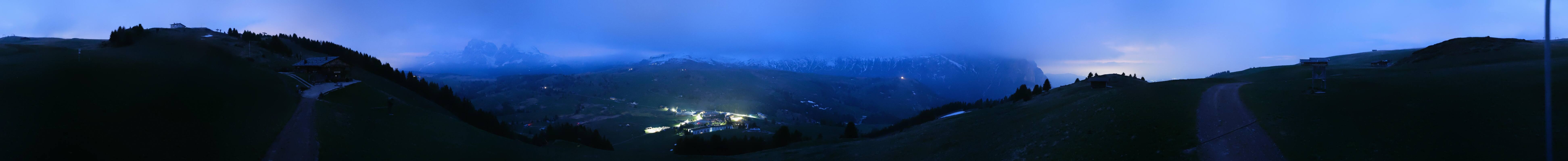 Archived image Webcam Seiser Alm