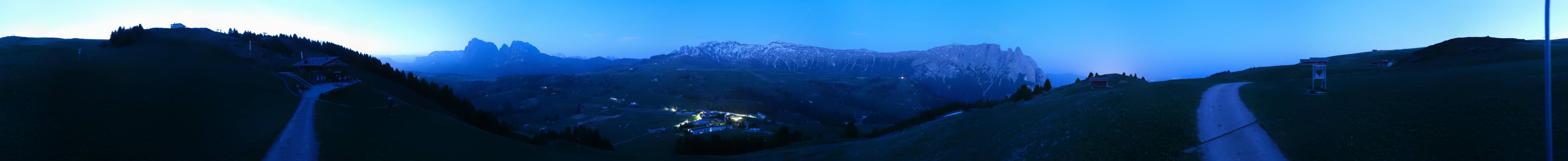 Archived image Webcam Seiser Alm
