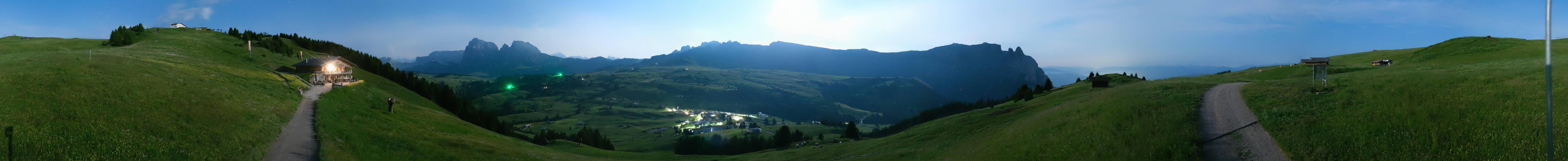 Archived image Webcam Seiser Alm