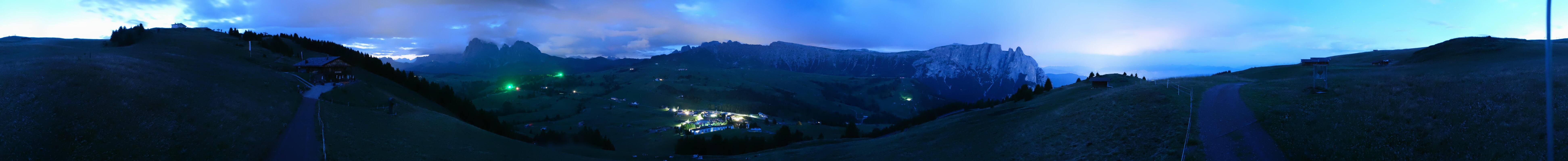 Archived image Webcam Seiser Alm
