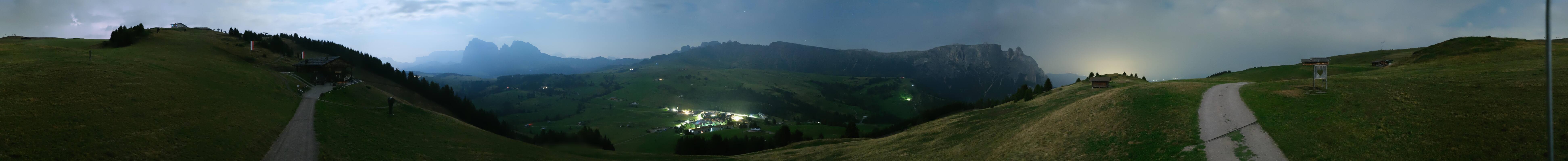 Archived image Webcam Seiser Alm