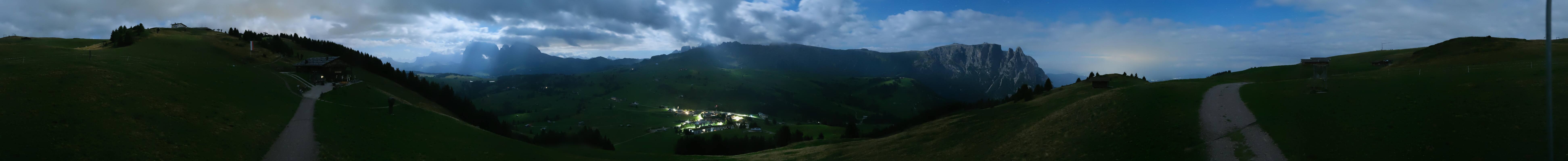 Archived image Webcam Seiser Alm