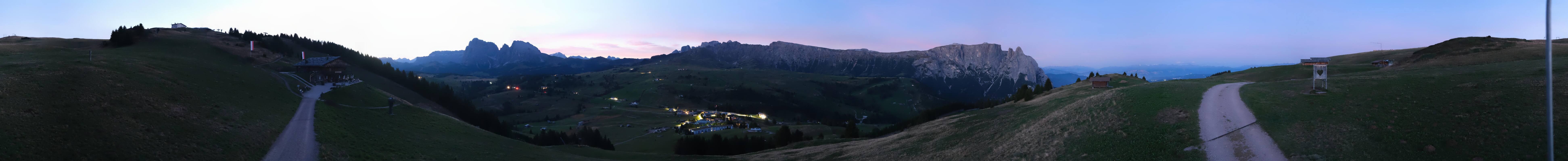 Archived image Webcam Seiser Alm