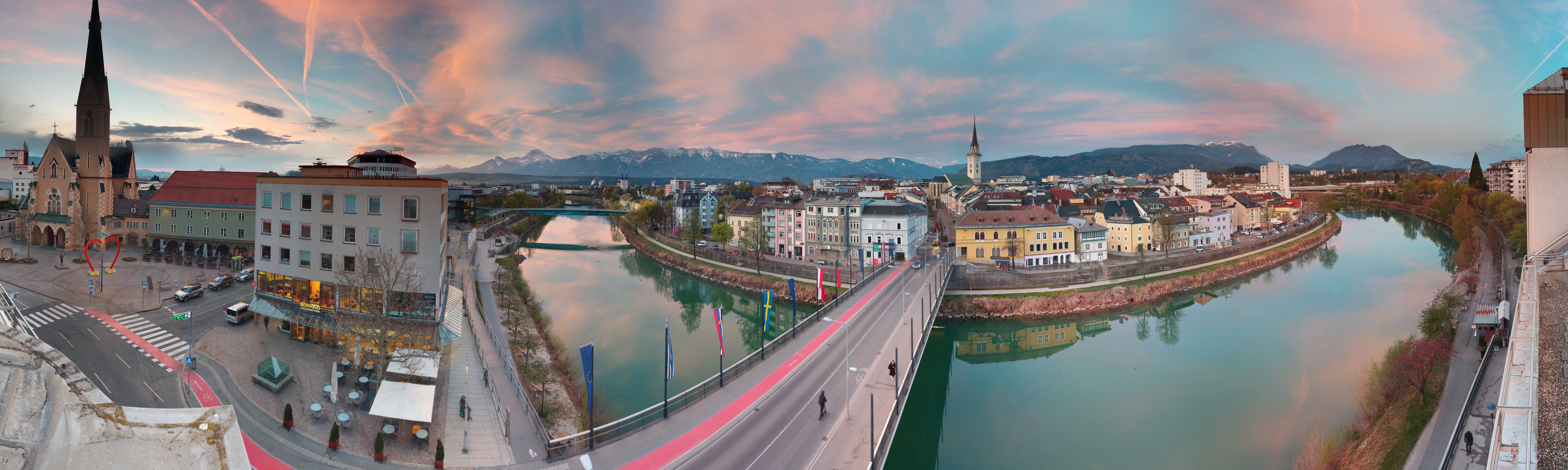 Archived image Webcam Panoramic view of Villach