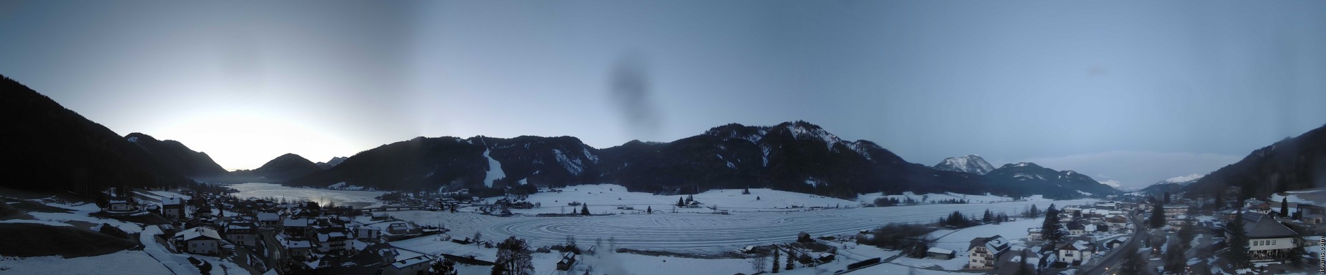 Archived image Webcam Weißensee lake (north of Hermagor)