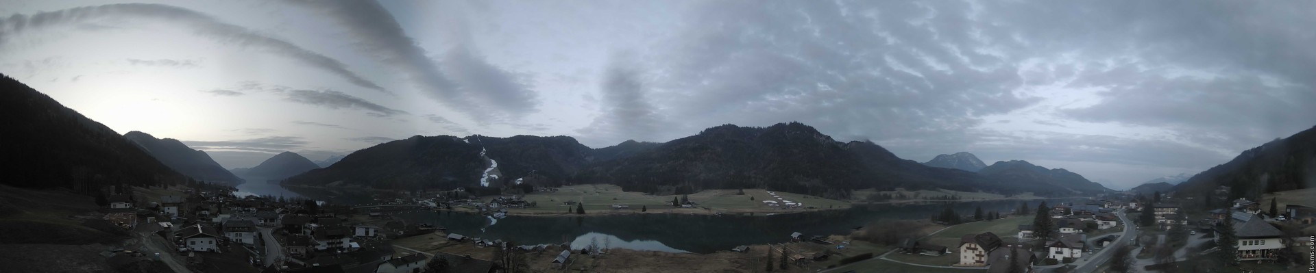 Archived image Webcam Weißensee lake (north of Hermagor)