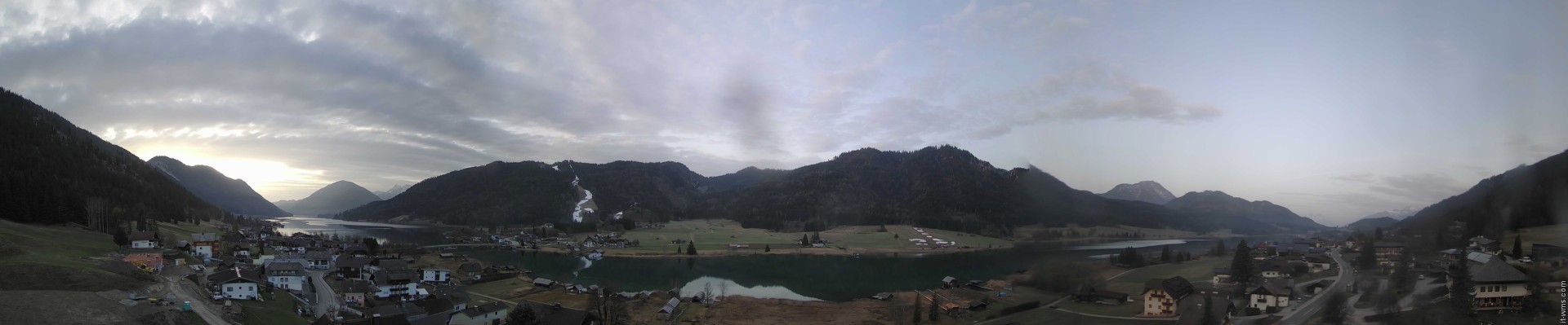 Archived image Webcam Weißensee lake (north of Hermagor)