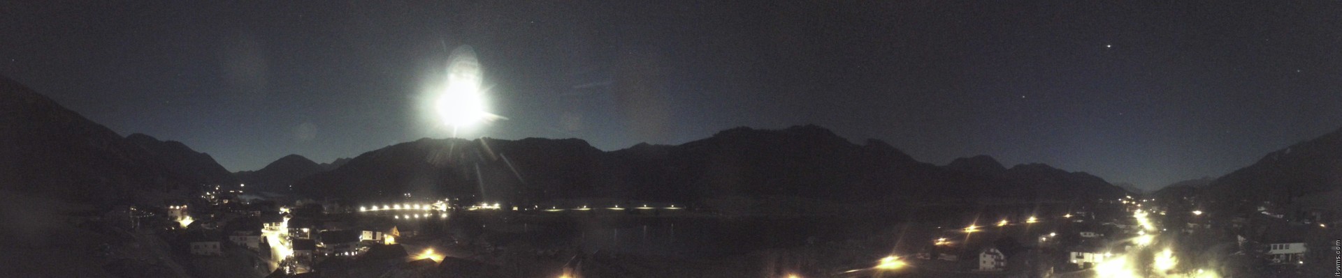 Archived image Webcam Weißensee lake (north of Hermagor)