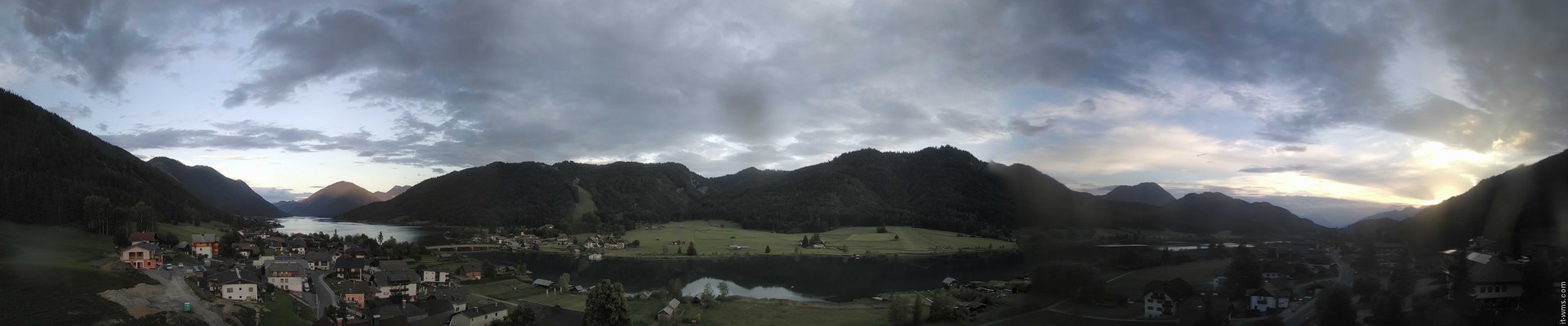 Archiv Foto Webcam Panoramablick auf den Weißensee in Kärnten