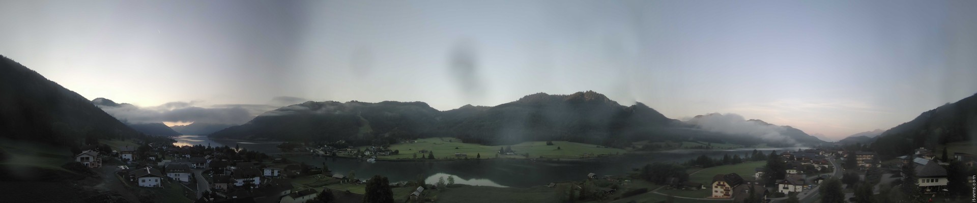 Archived image Webcam Weißensee lake (north of Hermagor)