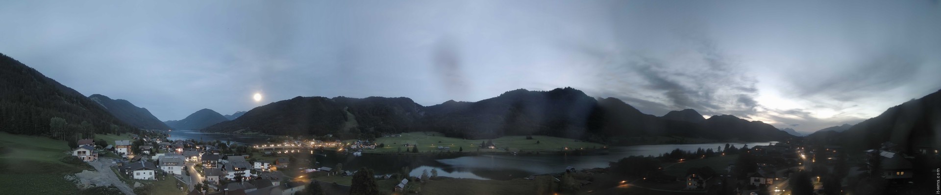 Archived image Webcam Weißensee lake (north of Hermagor)