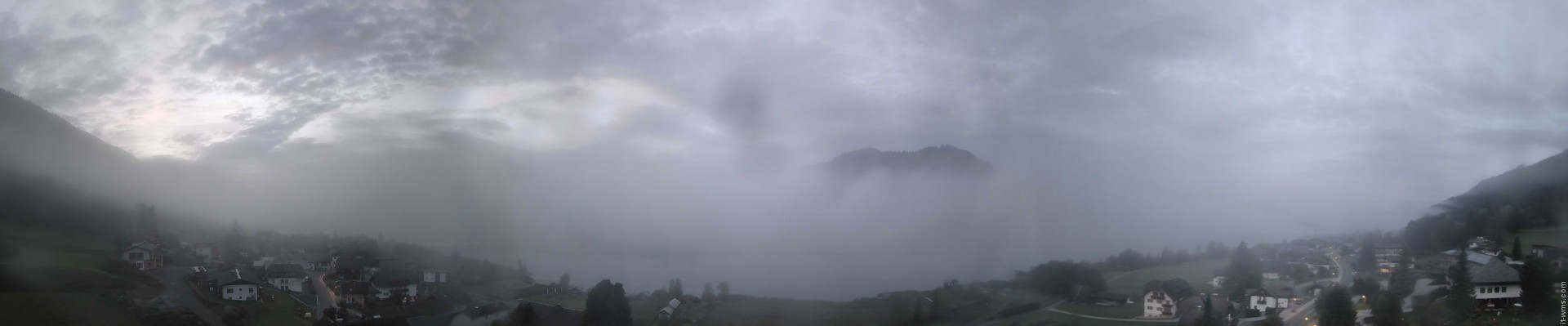 Archived image Webcam Weißensee lake (north of Hermagor)