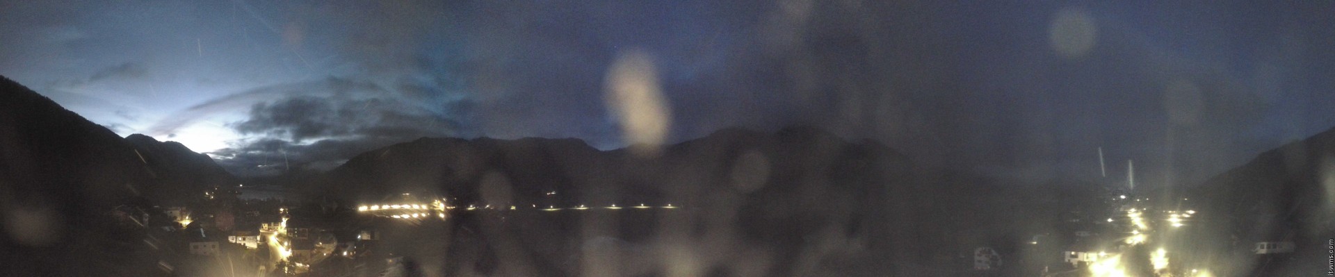 Archived image Webcam Weißensee lake (north of Hermagor)