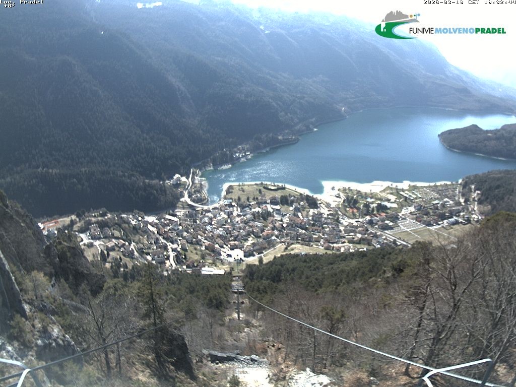 Archiv Foto Webcam Lago di Molveno
