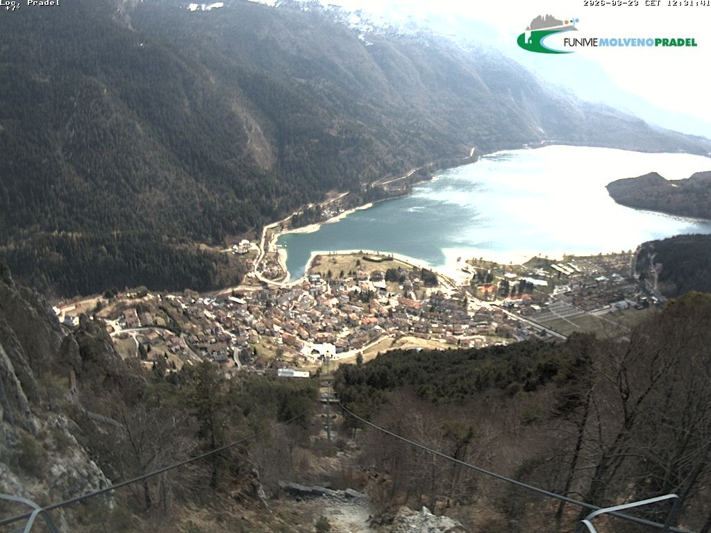 Archiv Foto Webcam Lago di Molveno