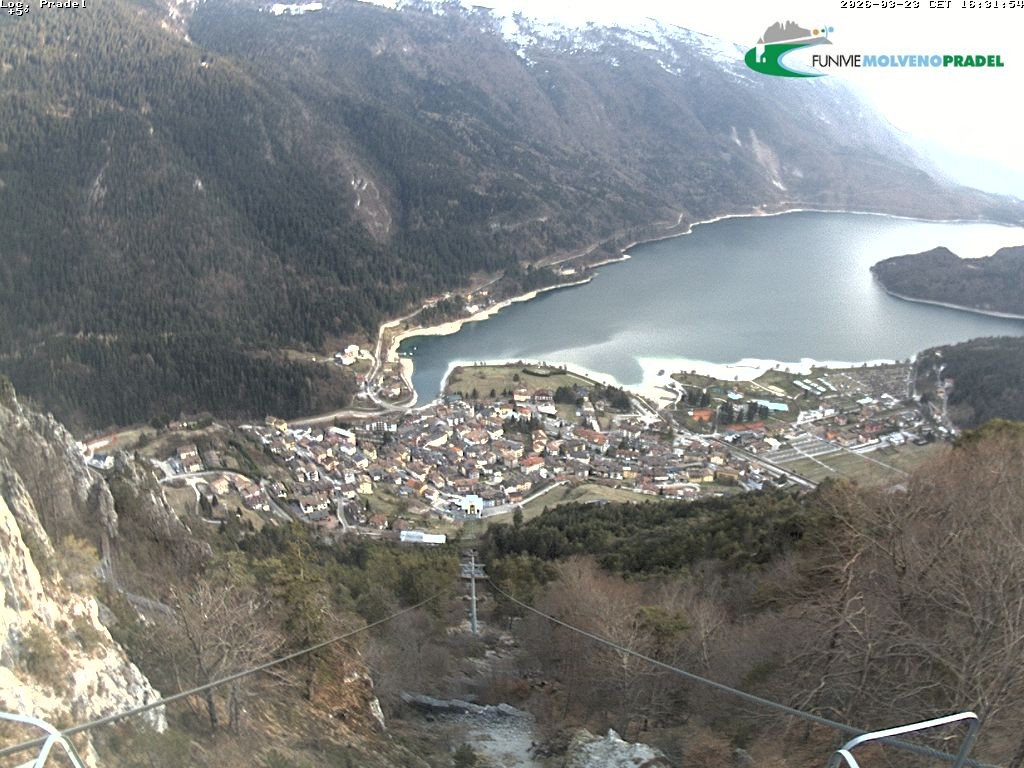 Archiv Foto Webcam Lago di Molveno