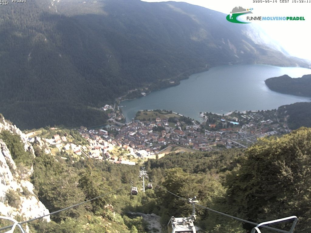 Archiv Foto Webcam Lago di Molveno