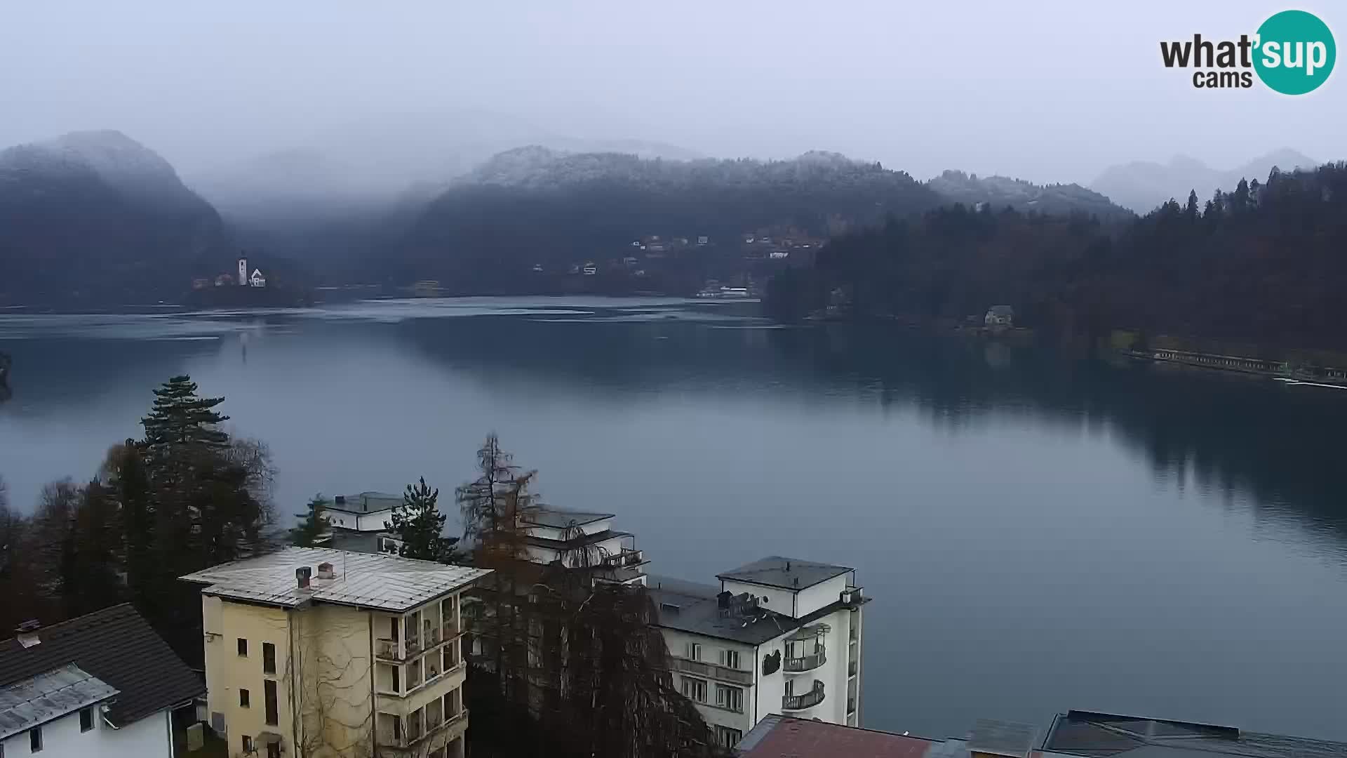 Archiv Foto Webcam Blick auf den Bleder See in Slowenien