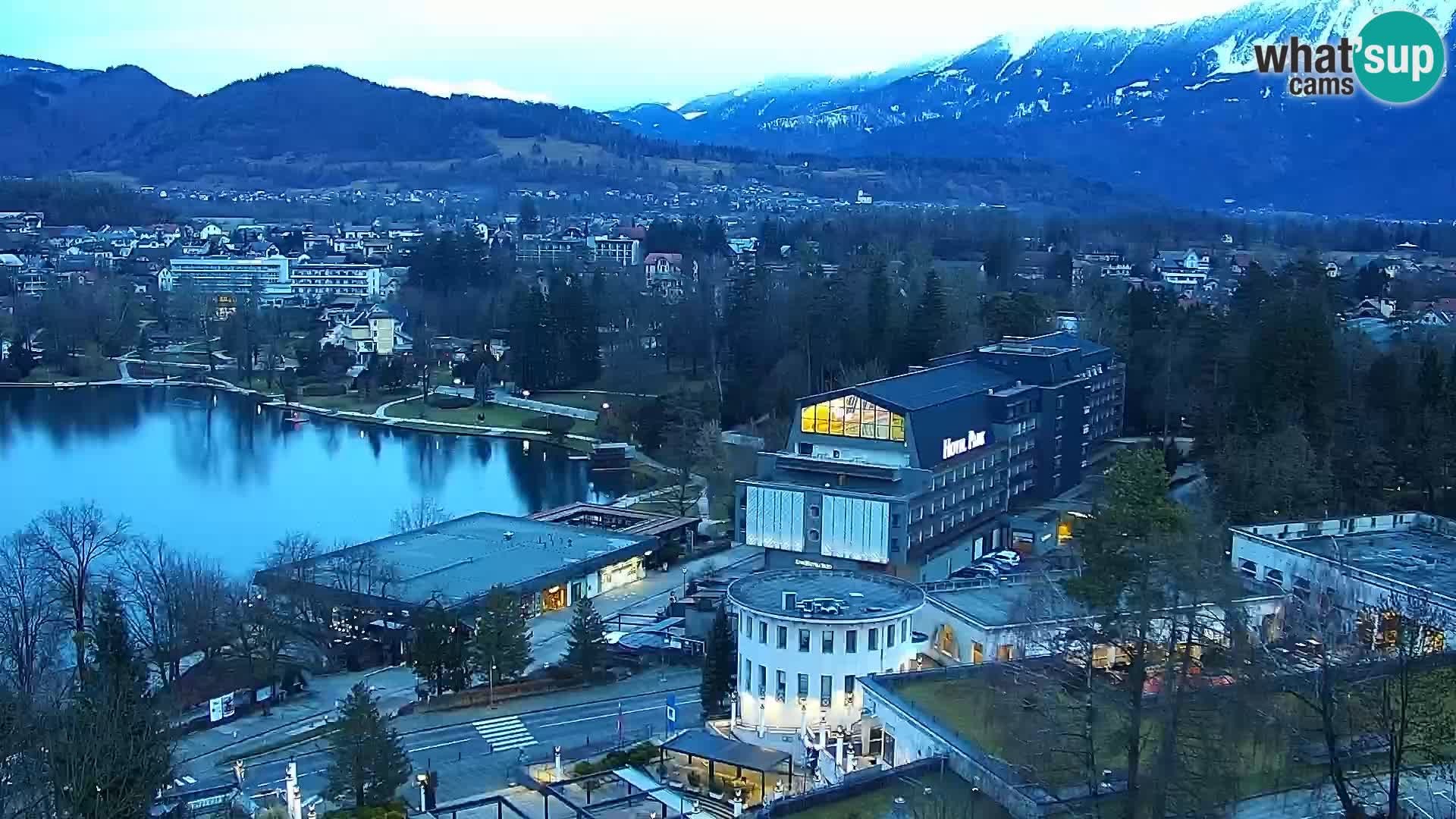 Archiv Foto Webcam Blick auf den Bleder See in Slowenien