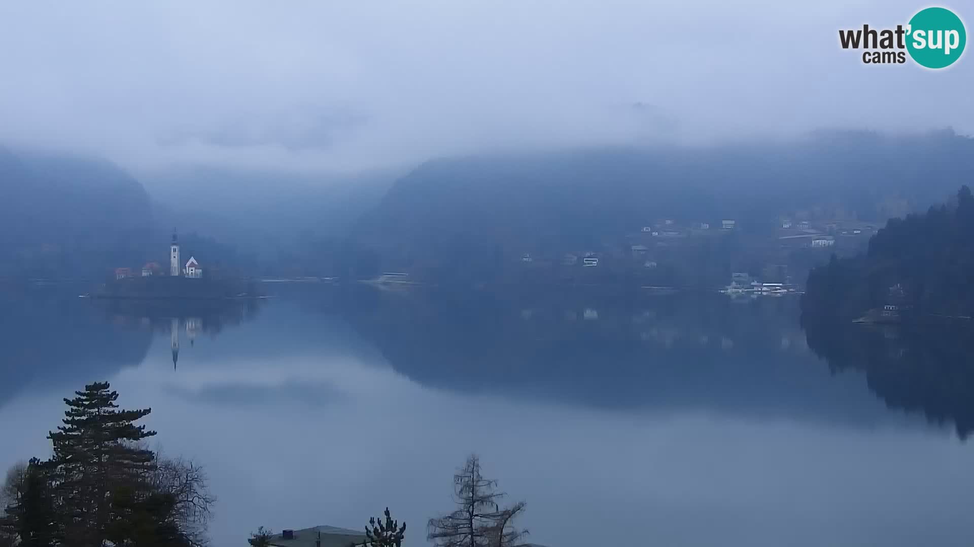 Archiv Foto Webcam Blick auf den Bleder See in Slowenien