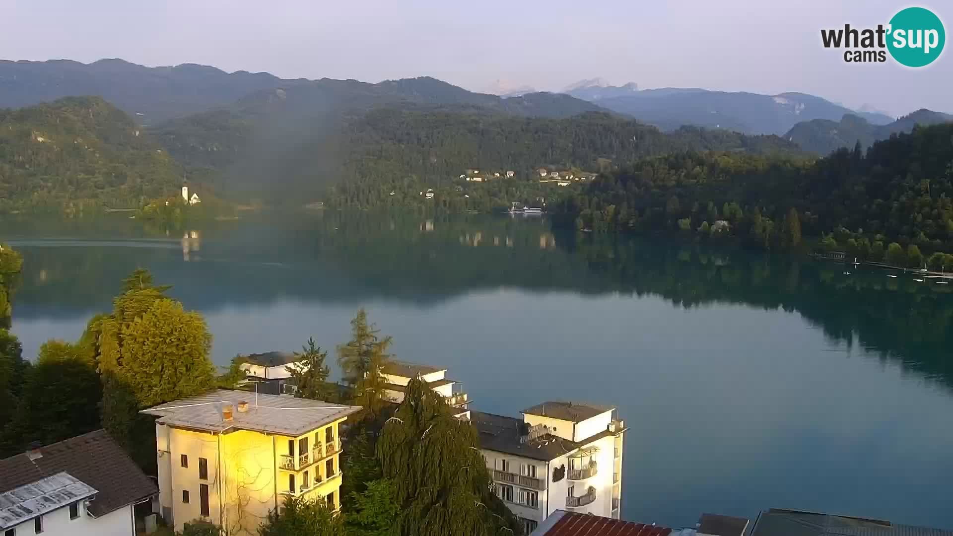 Archiv Foto Webcam Blick auf den Bleder See in Slowenien
