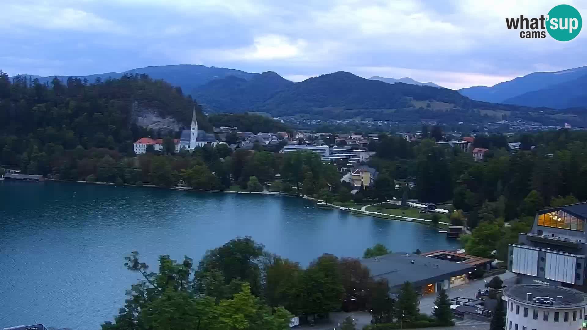 Archiv Foto Webcam Blick auf den Bleder See in Slowenien