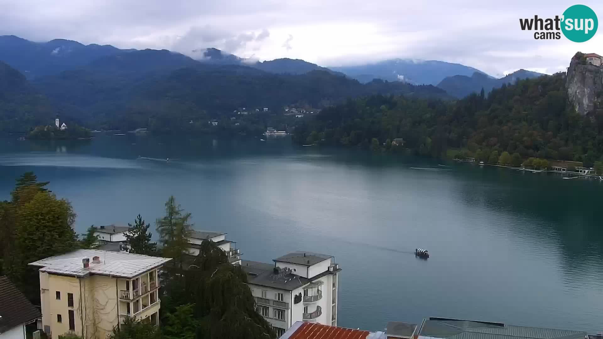 Archiv Foto Webcam Blick auf den Bleder See in Slowenien