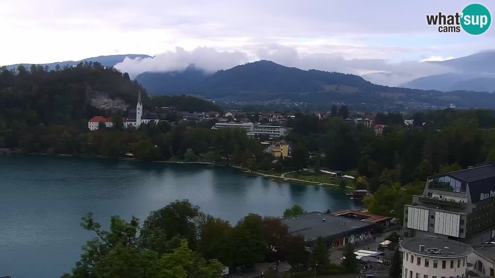 Archiv Foto Webcam Blick auf den Bleder See in Slowenien