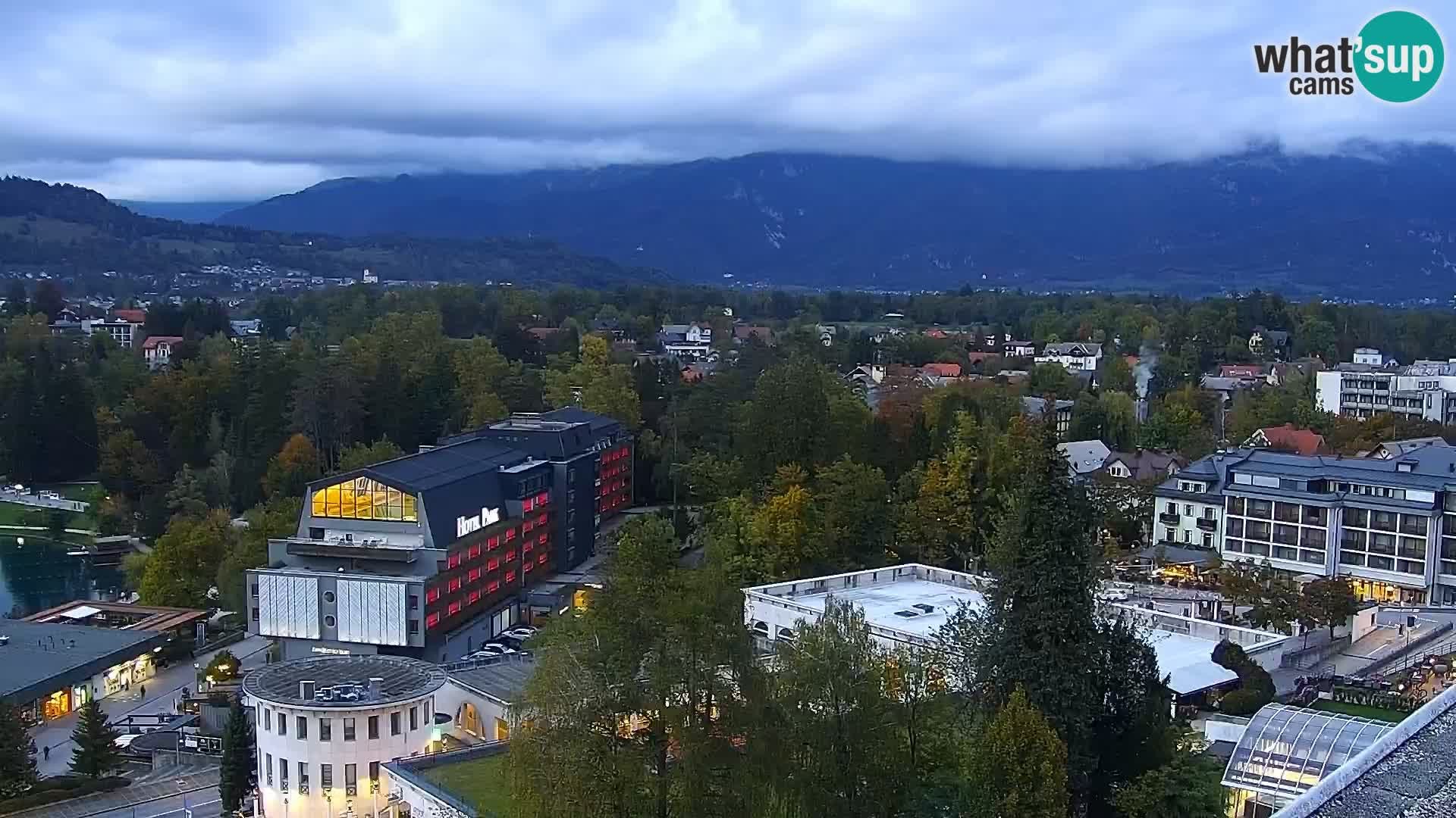 Archiv Foto Webcam Blick auf den Bleder See in Slowenien