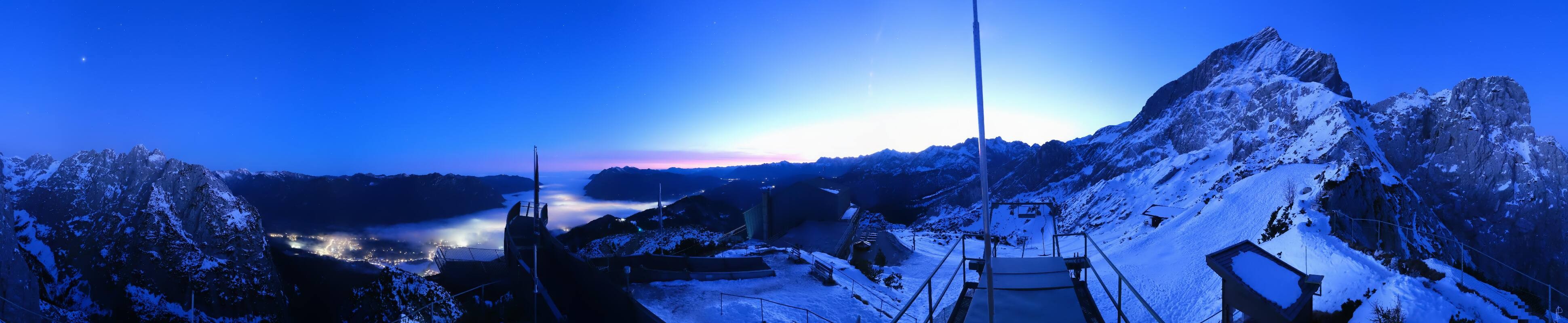 Archiv Foto Webcam Garmisch: Ausblick am Osterfelderkopf