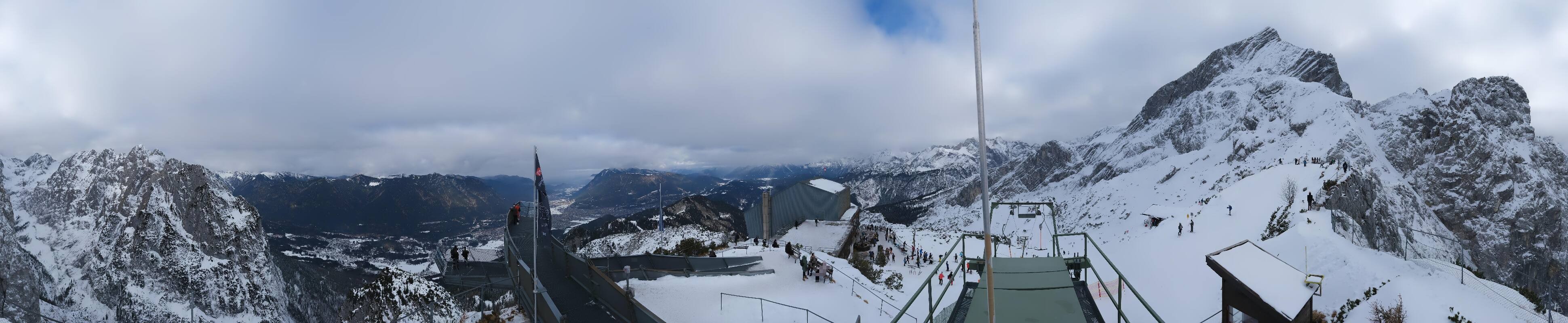 Archiv Foto Webcam Garmisch: Ausblick am Osterfelderkopf