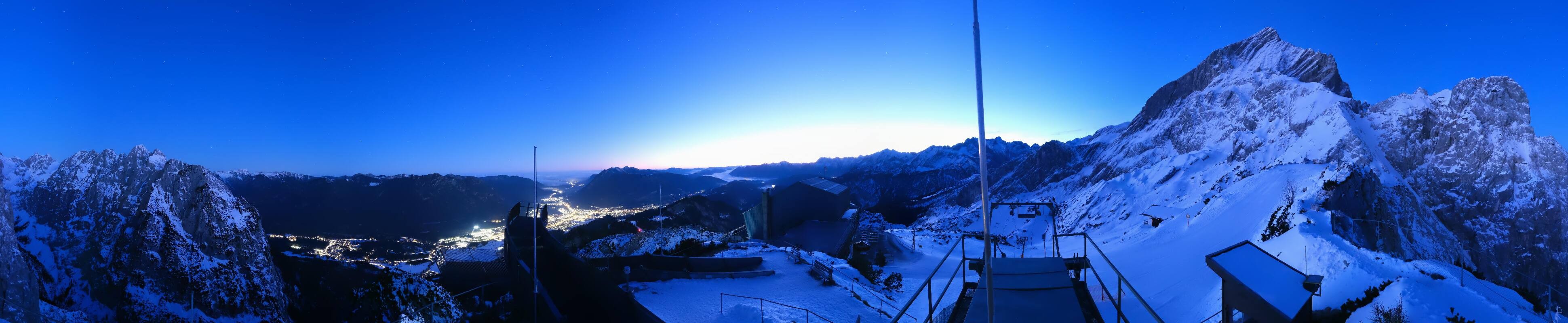 Archiv Foto Webcam Garmisch: Ausblick am Osterfelderkopf