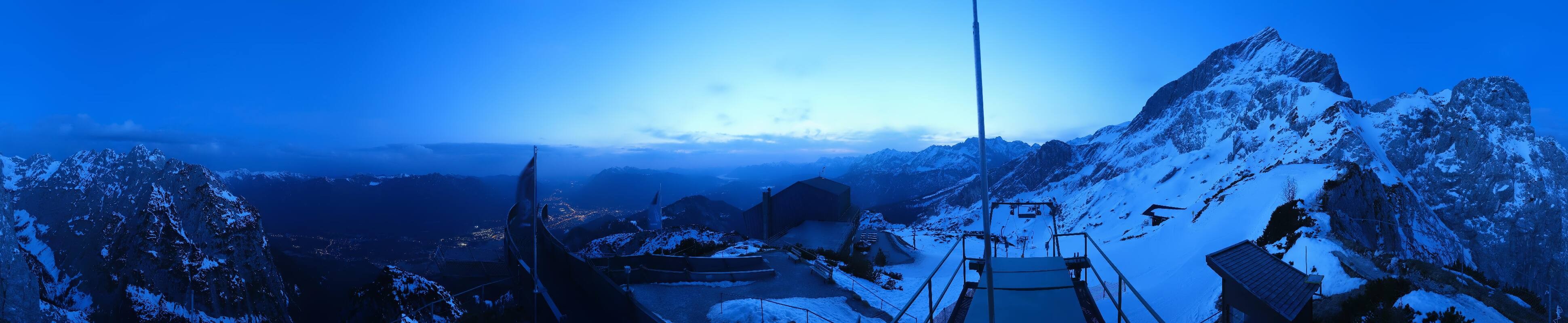 Archiv Foto Webcam Garmisch: Ausblick am Osterfelderkopf
