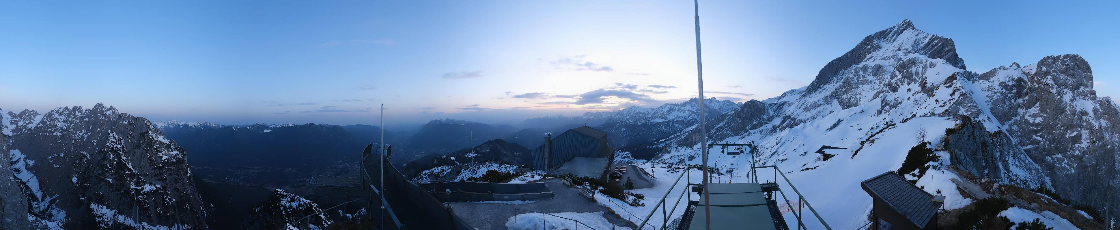 Archiv Foto Webcam Garmisch: Ausblick am Osterfelderkopf