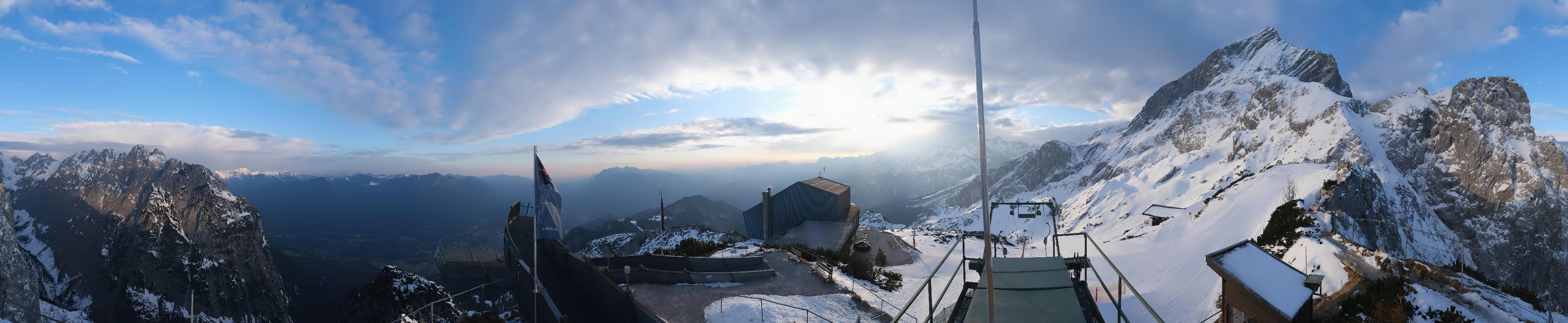 Archiv Foto Webcam Garmisch: Ausblick am Osterfelderkopf