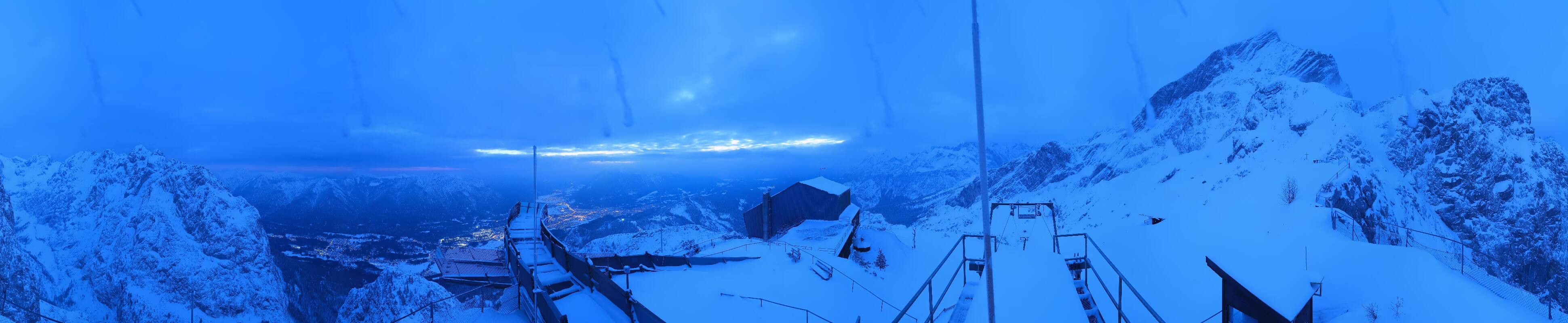 Archiv Foto Webcam Garmisch: Ausblick am Osterfelderkopf