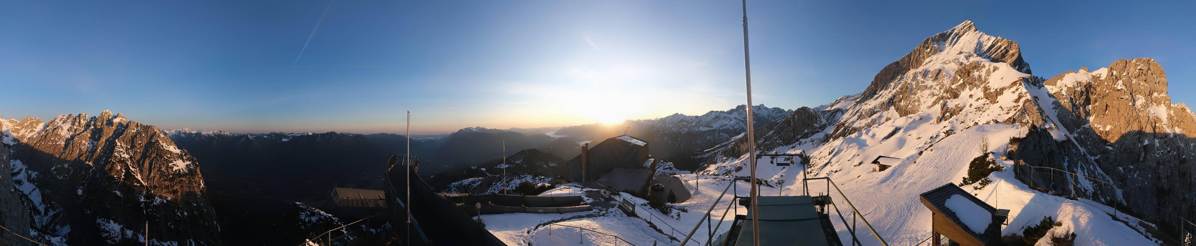 Archiv Foto Webcam Garmisch: Ausblick am Osterfelderkopf