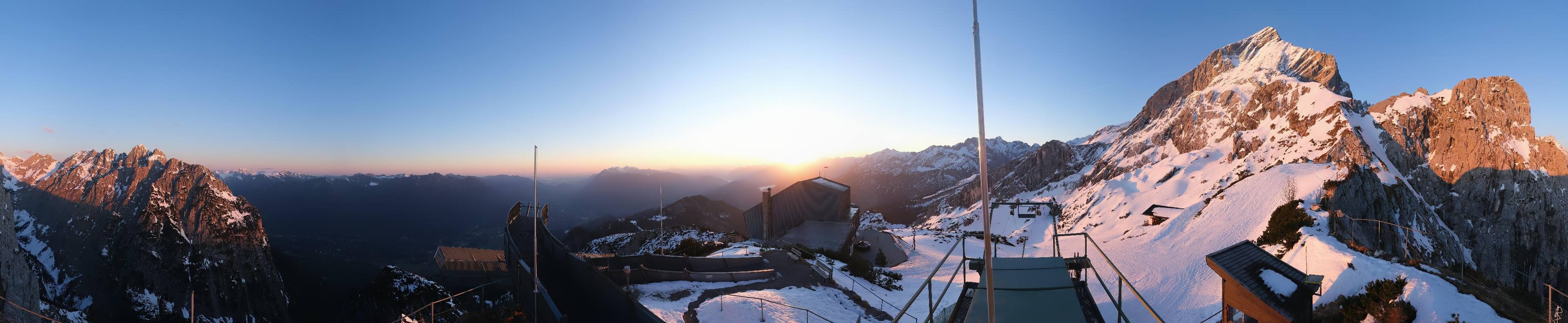 Archiv Foto Webcam Garmisch: Ausblick am Osterfelderkopf