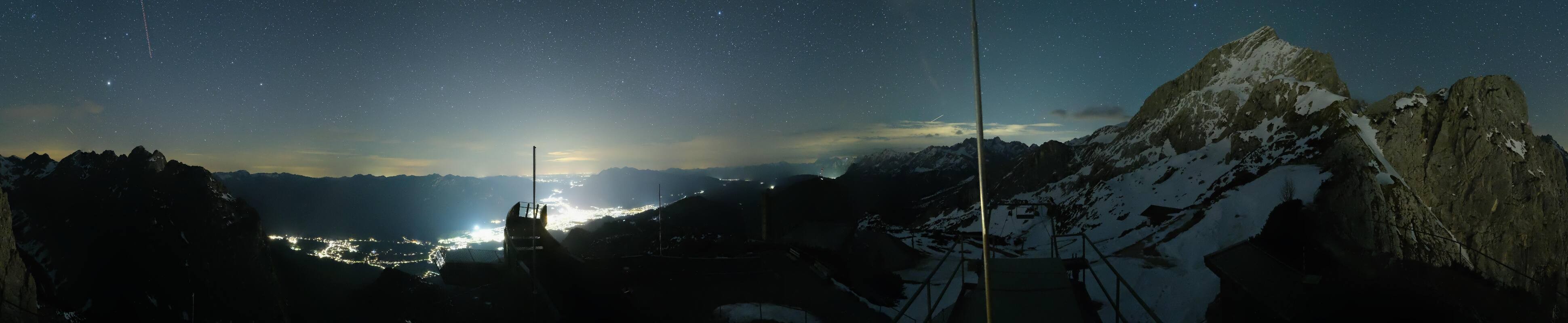 Archiv Foto Webcam Garmisch: Ausblick am Osterfelderkopf