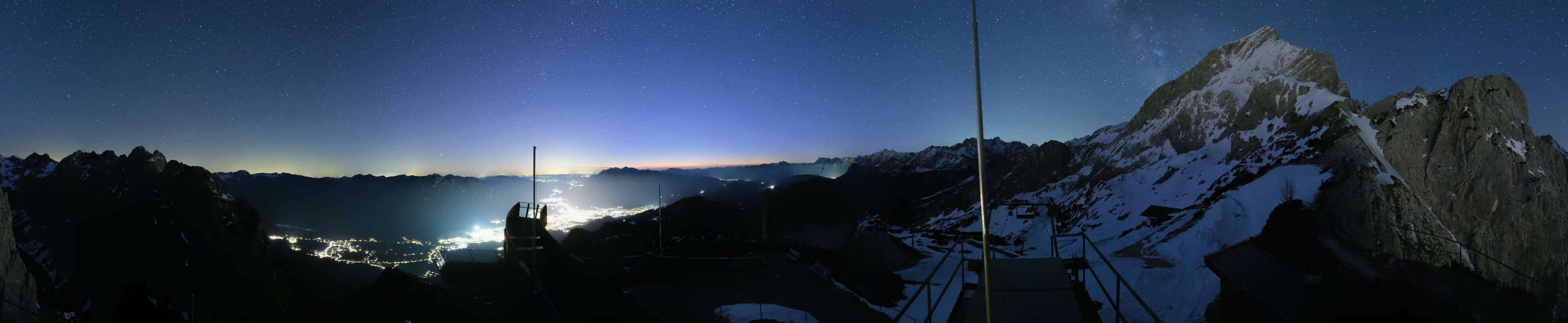 Archiv Foto Webcam Garmisch: Ausblick am Osterfelderkopf