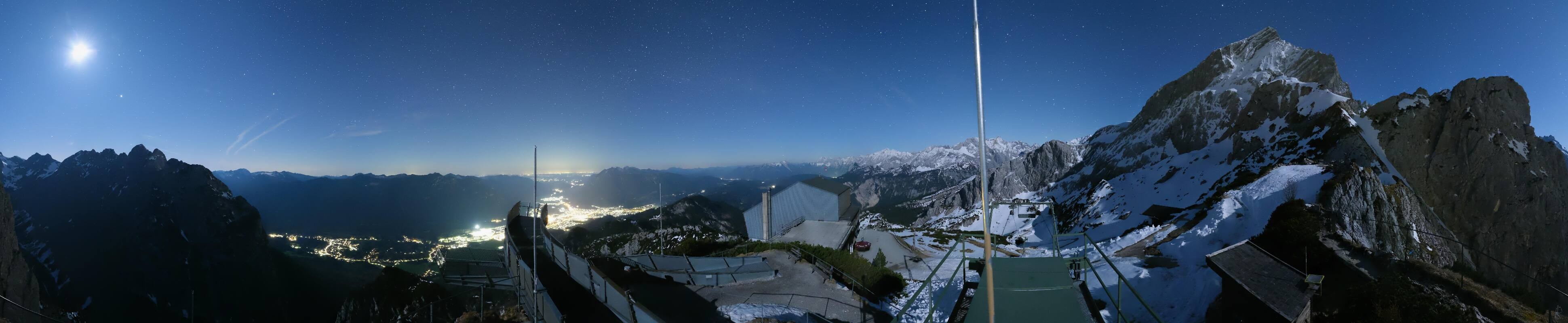 Archiv Foto Webcam Garmisch: Ausblick am Osterfelderkopf