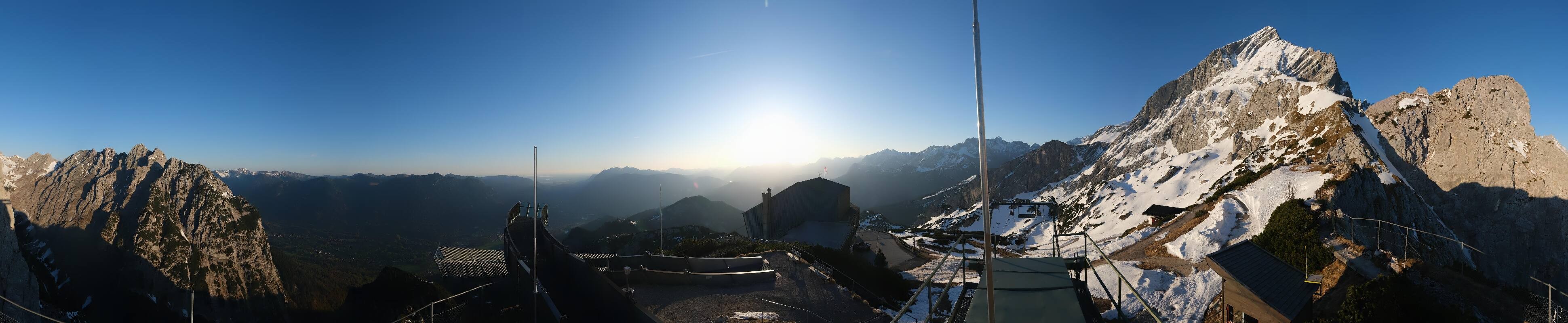 Archiv Foto Webcam Garmisch: Ausblick am Osterfelderkopf