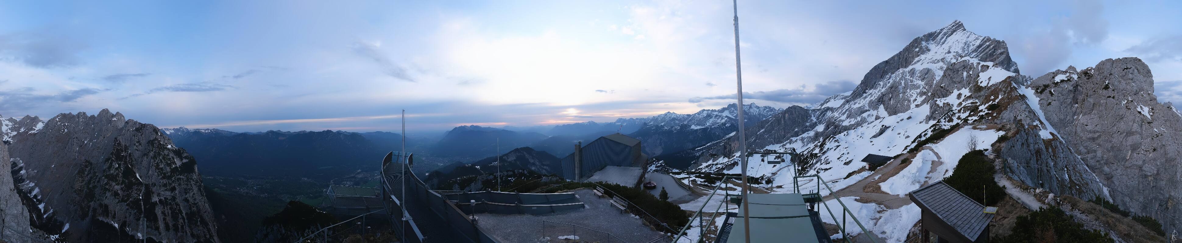 Archiv Foto Webcam Garmisch: Ausblick am Osterfelderkopf