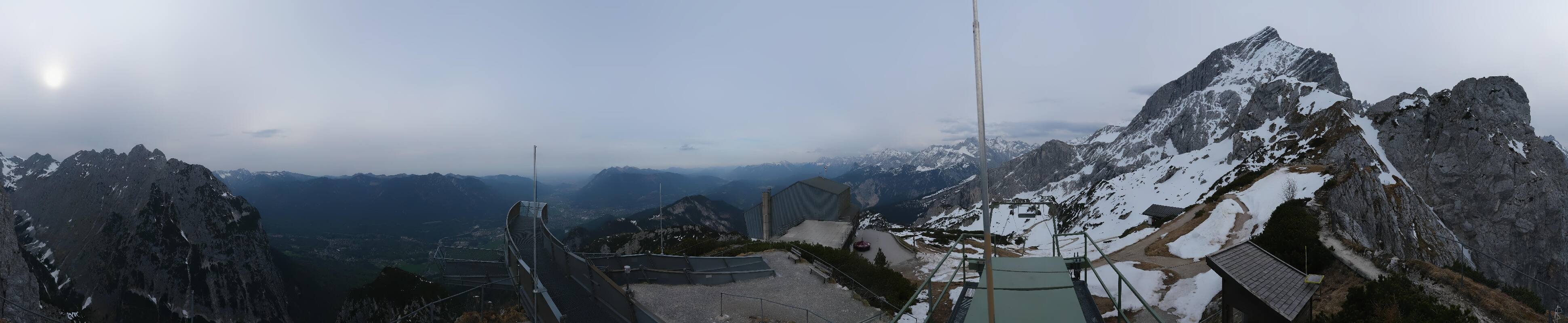 Archiv Foto Webcam Garmisch: Ausblick am Osterfelderkopf