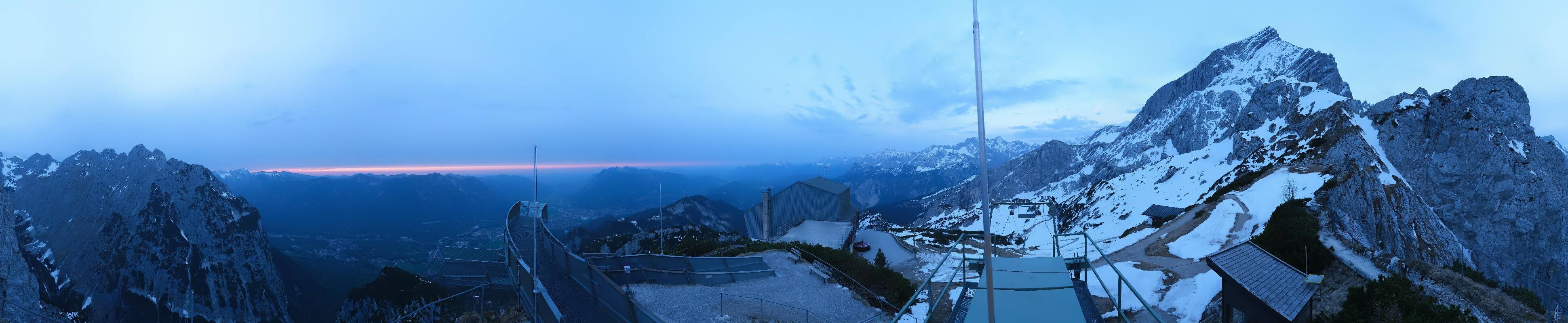 Archiv Foto Webcam Garmisch: Ausblick am Osterfelderkopf