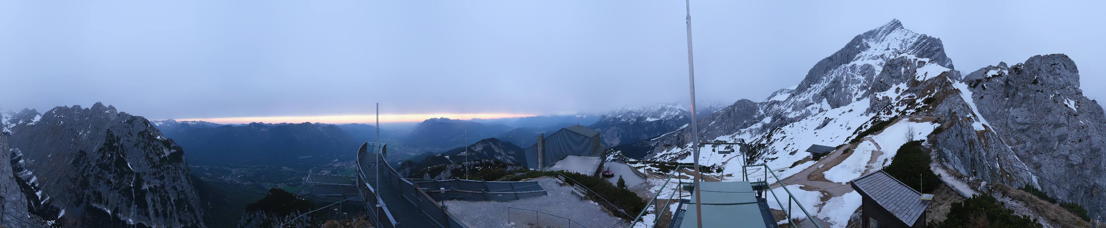 Archiv Foto Webcam Garmisch: Ausblick am Osterfelderkopf